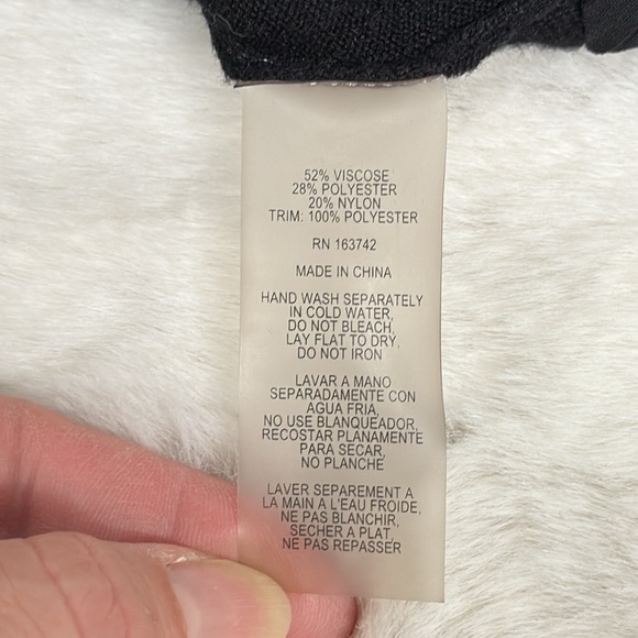 Siani Milano Women's Black Sweater Lace V-neck Cuffed Long Pleated Sheer Sleeves - Picture 10 of 10